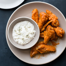 Chicken Wings with Blue Cheese Dip Recipe