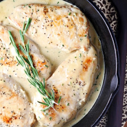 chicken-with-rosemary-butter-sauce-2048042.jpg