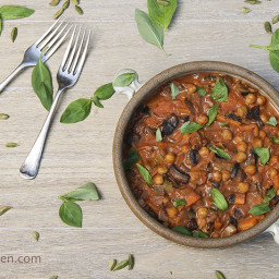 Chickpea Curry in 15 minutes - super healthy and vegan