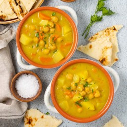 Chickpea Curry Soup 