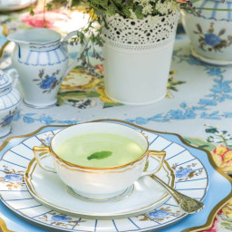 chilled-sweet-pea-soup-2619585.jpg
