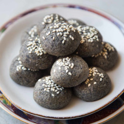 Chinese Black Sesame Cookies