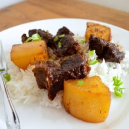 CHINESE BRAISED BEEF WITH TURNIPS