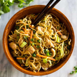 chinese-chow-mein-2932173.jpg