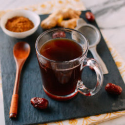 Chinese Ginger Tea with Red Dates