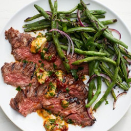 Chipotle Skirt Steak with Green Beans