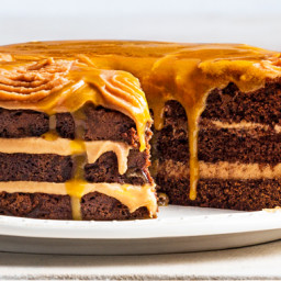 Chocolate and Salted Caramel Drizzle Cake