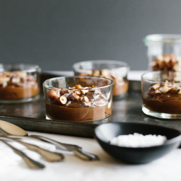 chocolate-avocado-pudding-with-hazelnuts-and-sea-salt-2194612.jpg