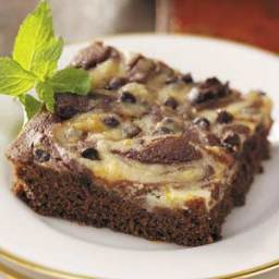 Chocolate Cannoli Cake Recipe