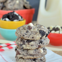 Chocolate Chip Cookies and Cream Cookies