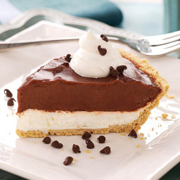 chocolate-cream-cheese-pie-2211918.jpg