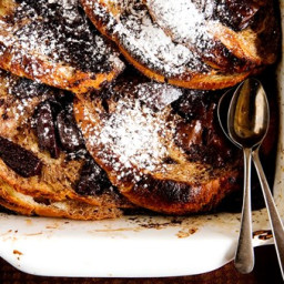 Chocolate croissant bread and butter pudding( SERVES 4 )