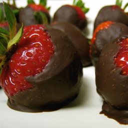 chocolate-dipped-strawberries-2.jpg