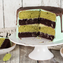 Chocolate Green Tea Cake (Matcha Cake) with White Chocolate Ganache