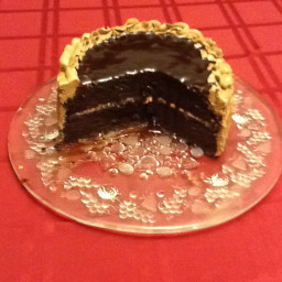 chocolate-layer-cake-with-raspberry-2.jpg