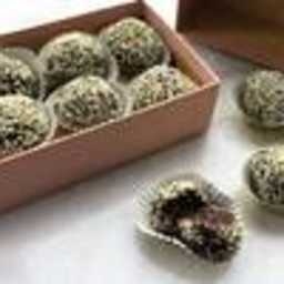 Chocolate-Mint “Energy Ball” Truffles
