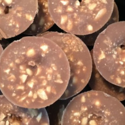 Chocolate-Peanut Butter Keto Cups Recipe