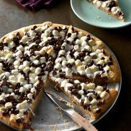 chocolate-peanut-butter-pizza-2251601.jpg