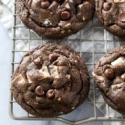 Chocolate Peppermint Bark Cookies