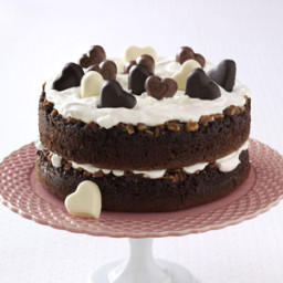 chocolate-praline-layer-cake-recipe-1721722.jpg