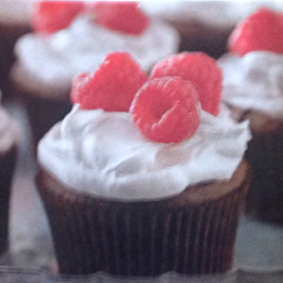 chocolate-raspberry-cupcakes.jpg