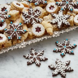 chocolate-snowflake-cookies-2410262.jpg