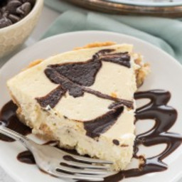Chocolate Swirl Cheesecake Pie