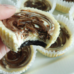 chocolate-swirl-oreo-cheesecakes-2147081.jpg