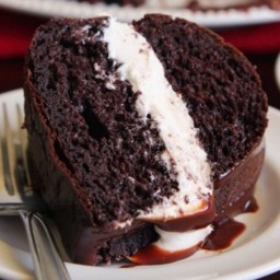 Chocolate Whoopie Pie Cake