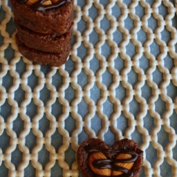 Chocolate Almond Quinoa Protein Bites Recipe