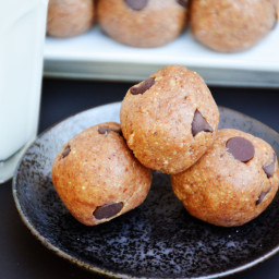 Chocolate Chip Cookie Dough Protein Balls [Vegan, Gluten-Free]