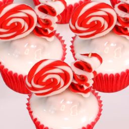 Christmas Candy Cupcakes, How to Christmas Cupcake Ideas #Shorts