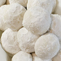 Christmas Coconut Snowball Cookies