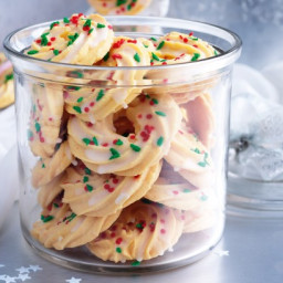 christmas-wreath-cookies-1803219.jpg