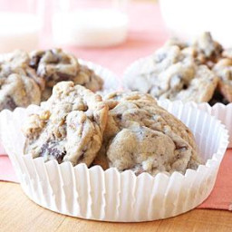 chunky-hazelnut-toffee-cookies-1680438.jpg