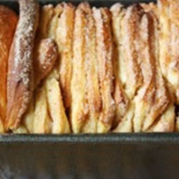 Cinnamon Browned Butter Pull-Apart Loaf