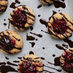 Cinnamon Cookies with a Chia-Berry Filling and Chocolate drizzle