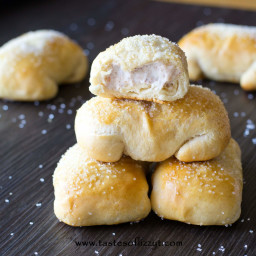 cinnamon-cream-cheese-pastry-puffs-1726964.jpg