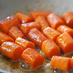 Cinnamon Honey Butter Glazed Carrots