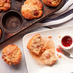 Cinnamon-Rhubarb Muffins