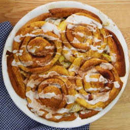 Cinnamon Roll-Apple Pie