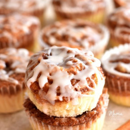Cinnamon Roll Muffins {Gluten-Free, Dairy-Free Option}