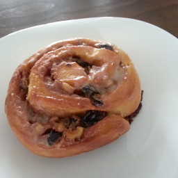 cinnamon-rolls-with-apple-11.jpg