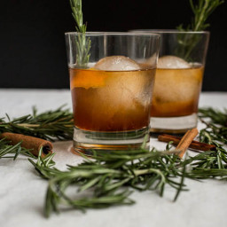 Cinnamon Rosemary Old Fashioned – Salted Plains