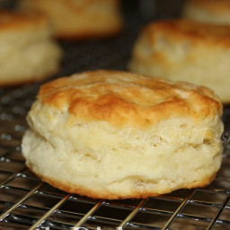Classic 3-Ingredient Southern Buttermilk Biscuits