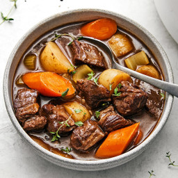 Classic Beef Stew (One-Pot Dinner)