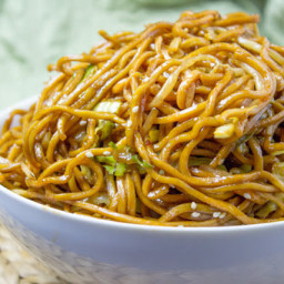 Classic Chinese Chow Mein