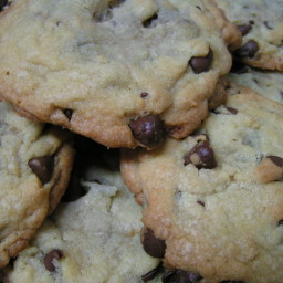 classic-chocolate-chip-cookies-4.jpg
