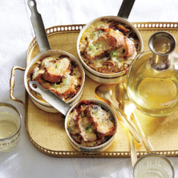 classic-french-onion-soup-1346206.jpg