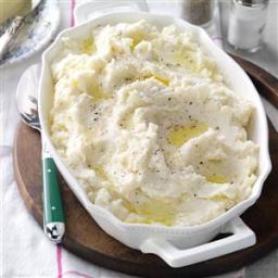 classic-make-ahead-mashed-potatoes-recipe-1325600.jpg